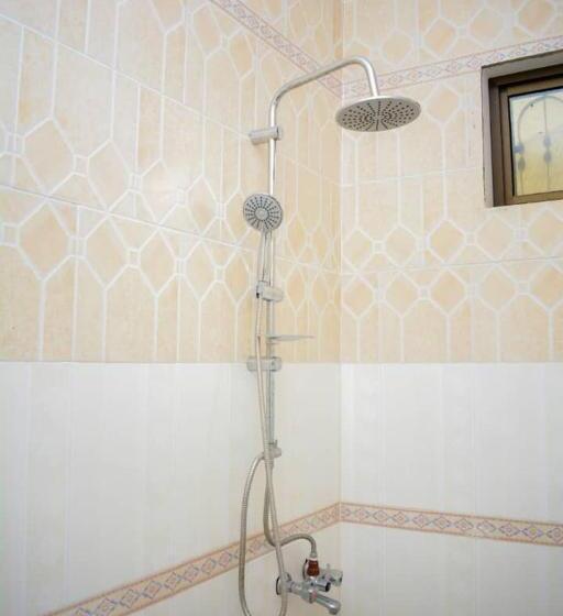 بنسيون Mkoani Guest House