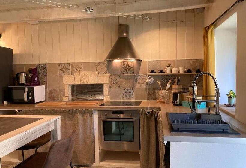 פנסיון Passage Du 8