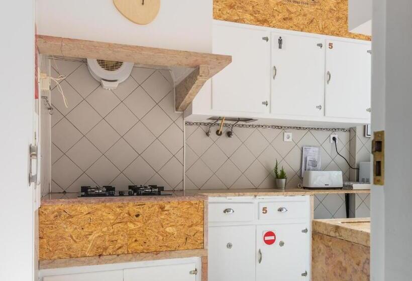 Пансион Santos Mattos Guesthouse & Apartments By Lisbon With Sintra