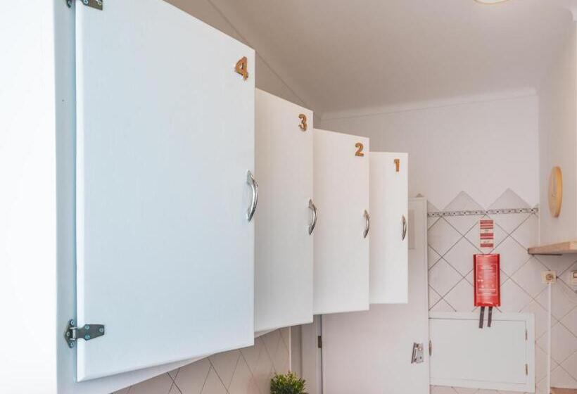 Пансион Santos Mattos Guesthouse & Apartments By Lisbon With Sintra