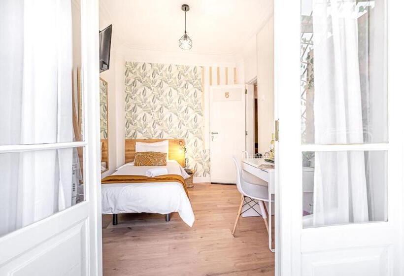 Пансион Santos Mattos Guesthouse & Apartments By Lisbon With Sintra