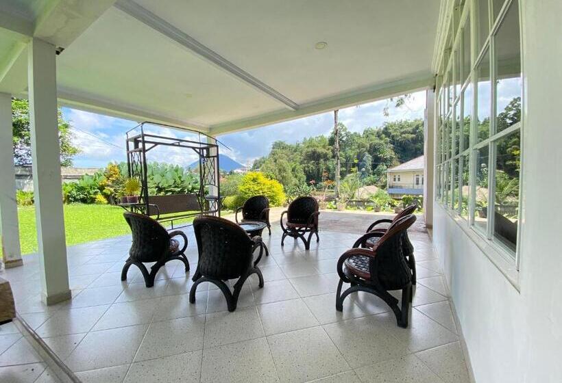 פנסיון Super Wonderful 5 Bedrooms With Bathroom Villa Marion Tomohon