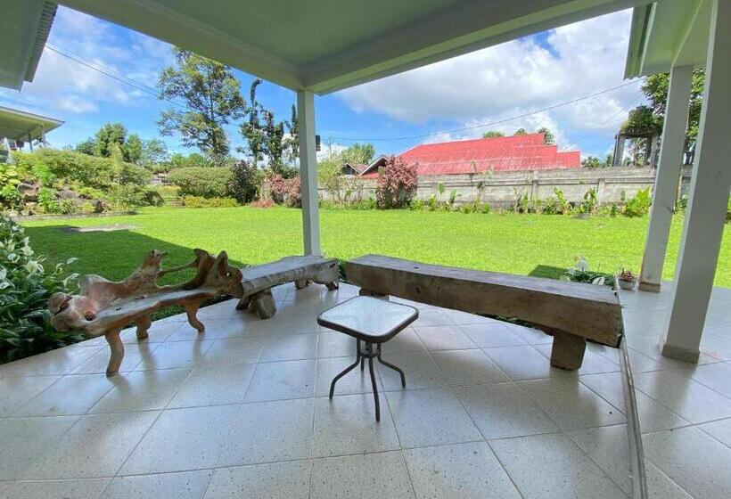 פנסיון Super Wonderful 5 Bedrooms With Bathroom Villa Marion Tomohon