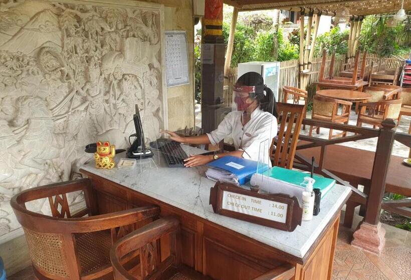 פנסיון Tirta Ayu Hotel And Restaurant