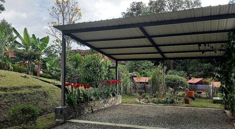 ペンション Wayra Natura