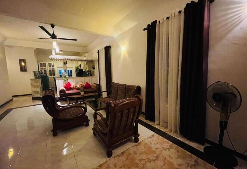 פנסיון Winston Dutch Canal Villa Guest House