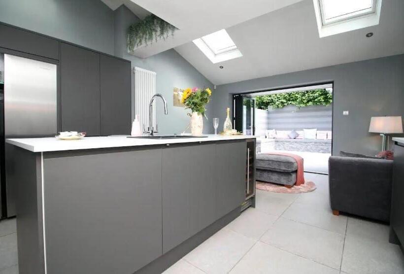 膳宿费 Wyndham Road 3br Lin Pontcanna