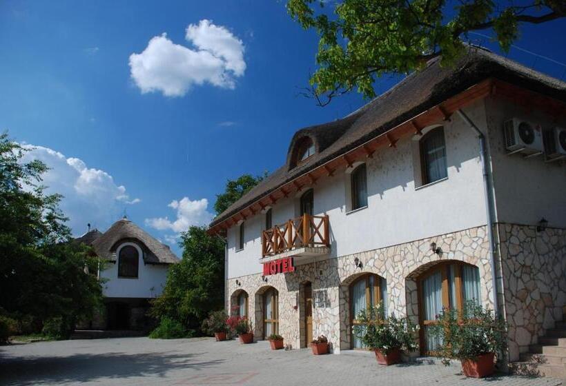 Tekergő Motel és étterem