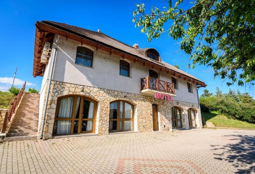 Tekergő Motel és étterem