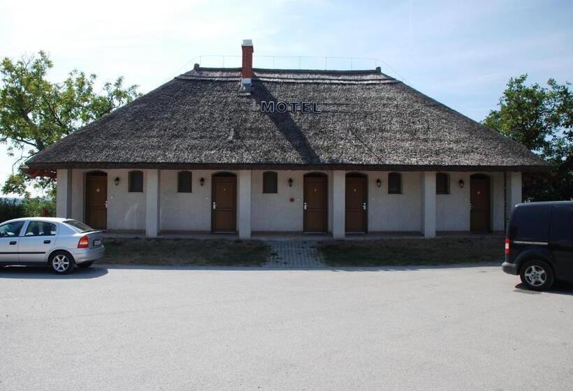 Tekergő Motel és étterem