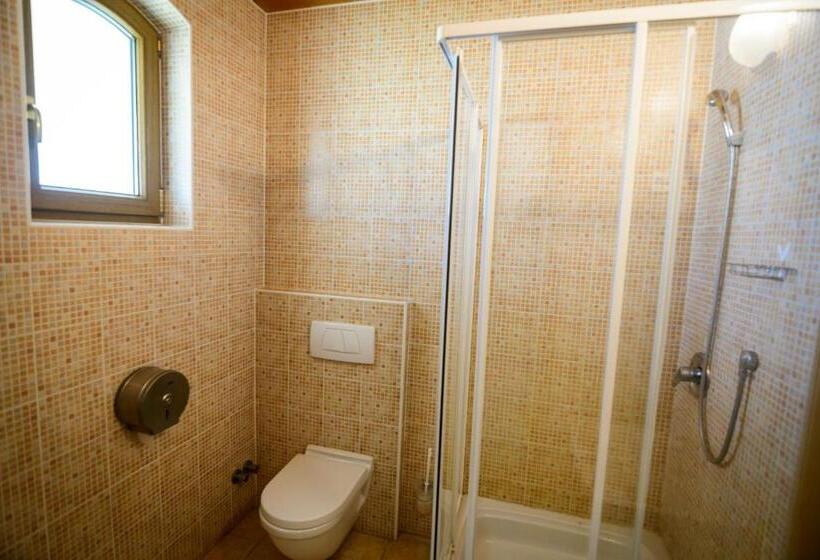 Tekergő Motel és étterem