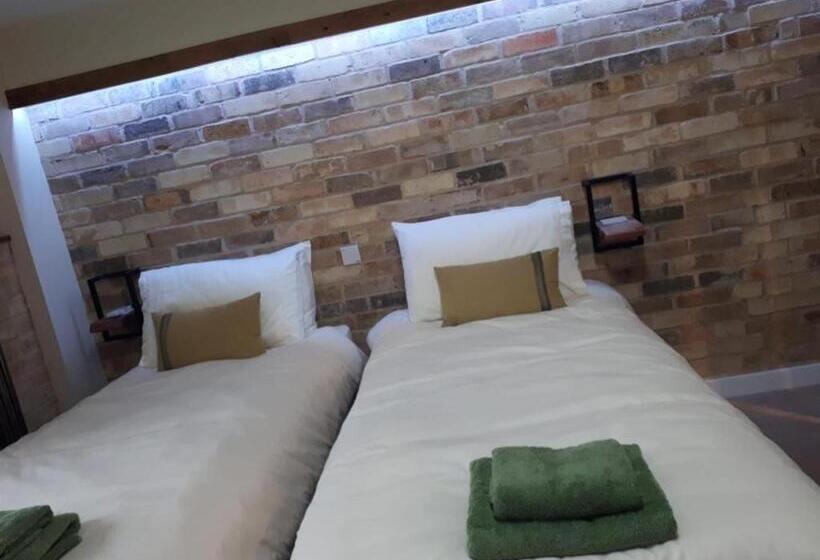 Top Tip Rooms Newmarket