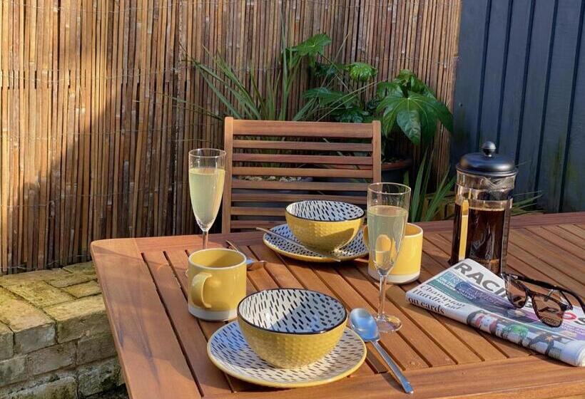 Top Tip Rooms Newmarket