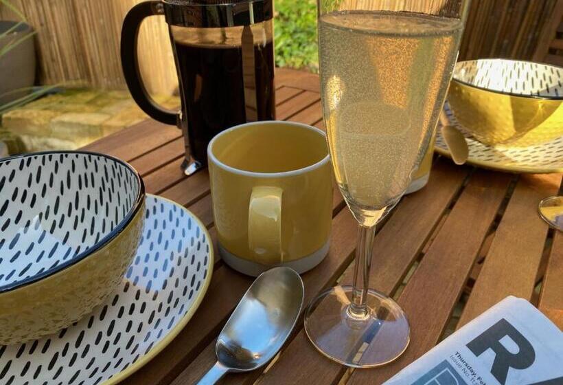 Top Tip Rooms Newmarket