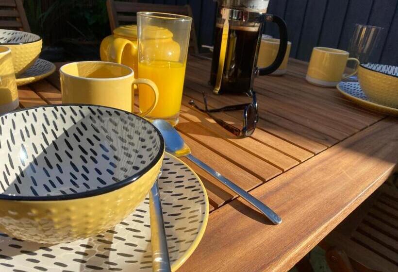 Top Tip Rooms Newmarket