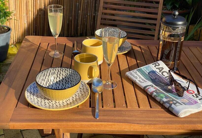 Top Tip Rooms Newmarket