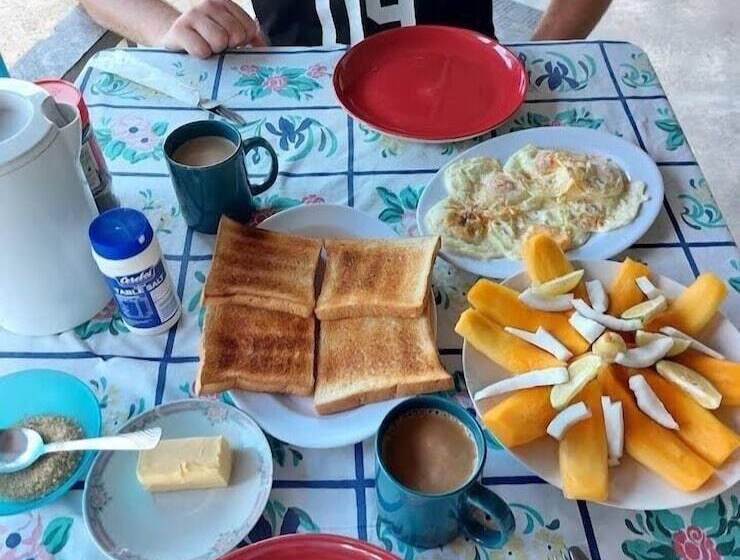 ベッドアンドブレックファースト Jaymy Beach Fales