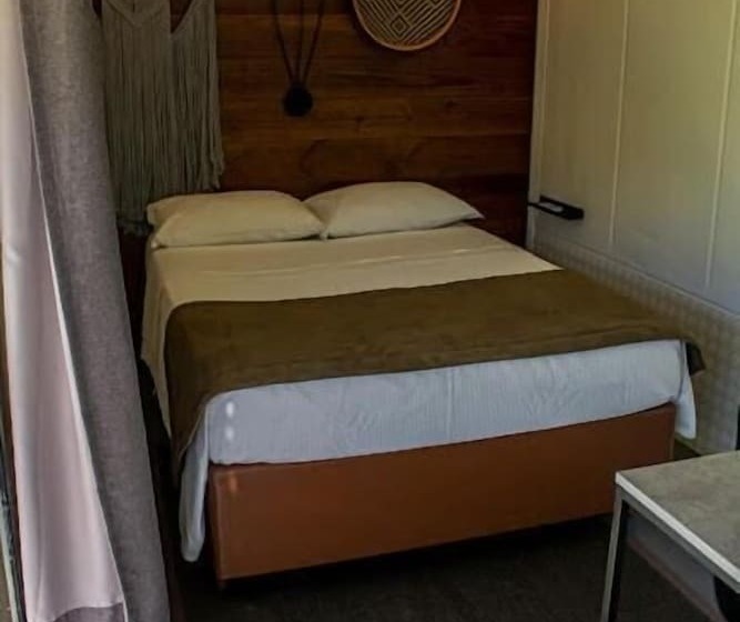 فندق فئة نجمة واحدة Eden Bed & Nature