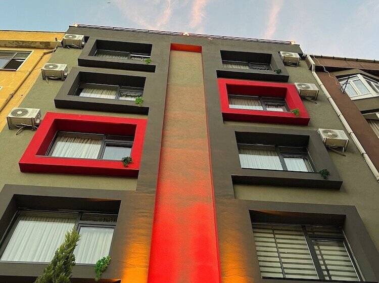 여관 Thalia Suites