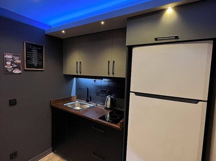 فندق فئة نجمة واحدة Thalia Suites