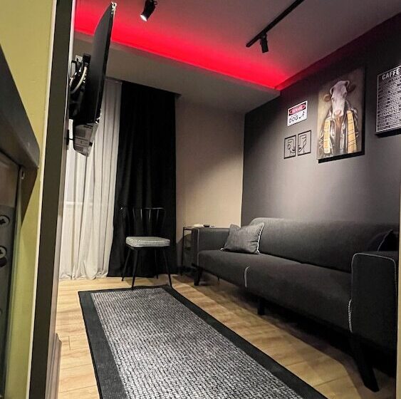 فندق فئة نجمة واحدة Thalia Suites