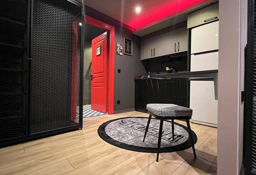 فندق فئة نجمة واحدة Thalia Suites