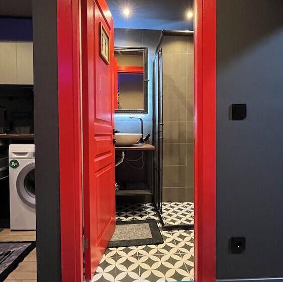 فندق فئة نجمة واحدة Thalia Suites