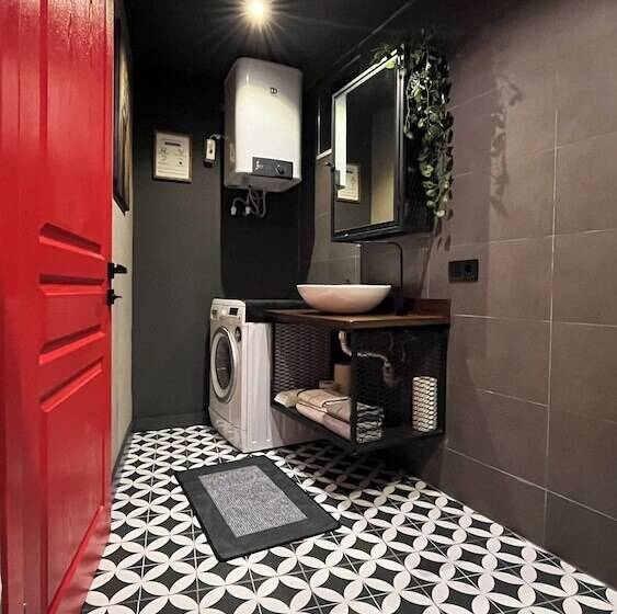 فندق فئة نجمة واحدة Thalia Suites