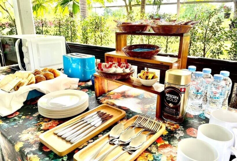 בית מלון כפרי Raikhunmon