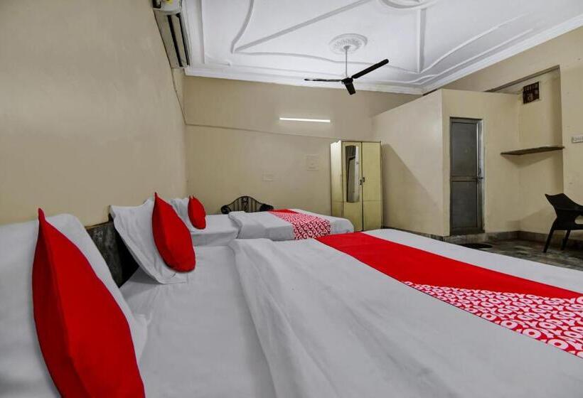 Отель Real Residency