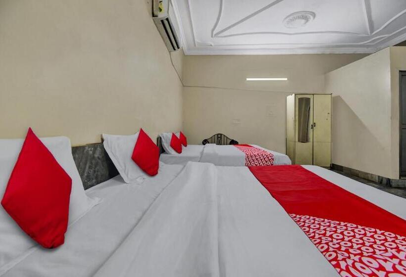 Отель Real Residency