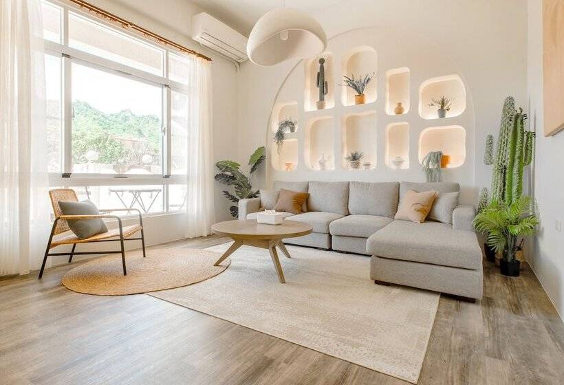 تختخواب و صبحانه H& 嶼光風格旅店 L 彩虹石榴 L 囍福園閤