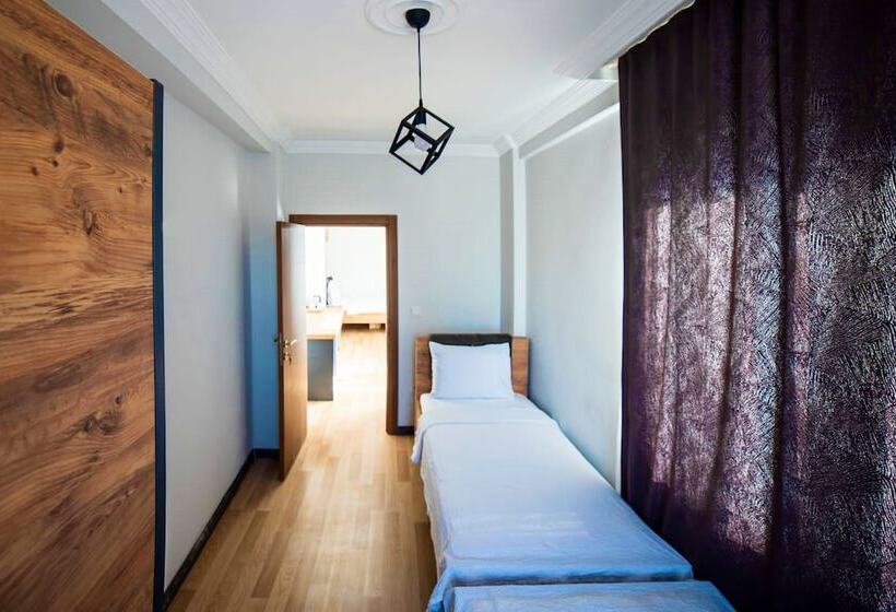 تختخواب و صبحانه İmroz Adali S Butik Otel