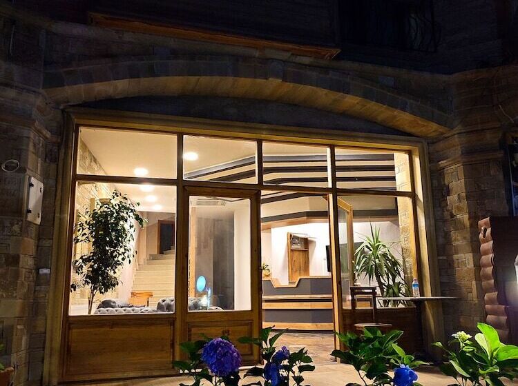 تختخواب و صبحانه İmroz Adali S Butik Otel