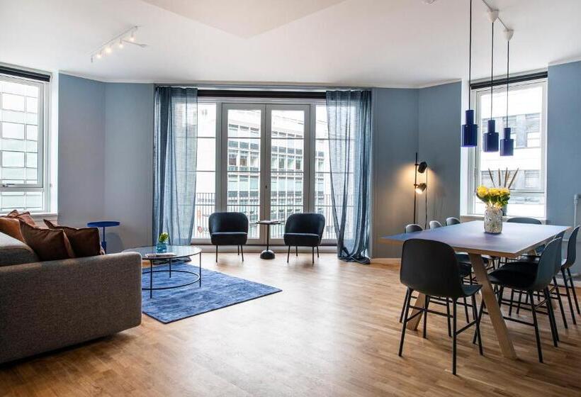 The Lakes Apartments By Daniel&jacob S