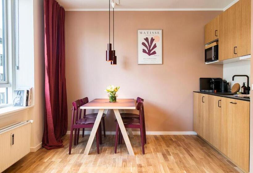 The Lakes Apartments By Daniel&jacob S