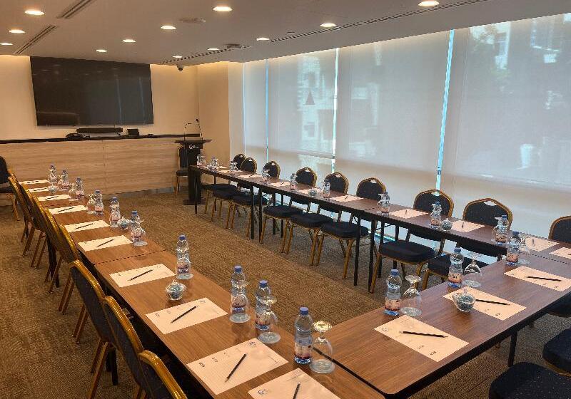 C   Hotel And Suites Doha