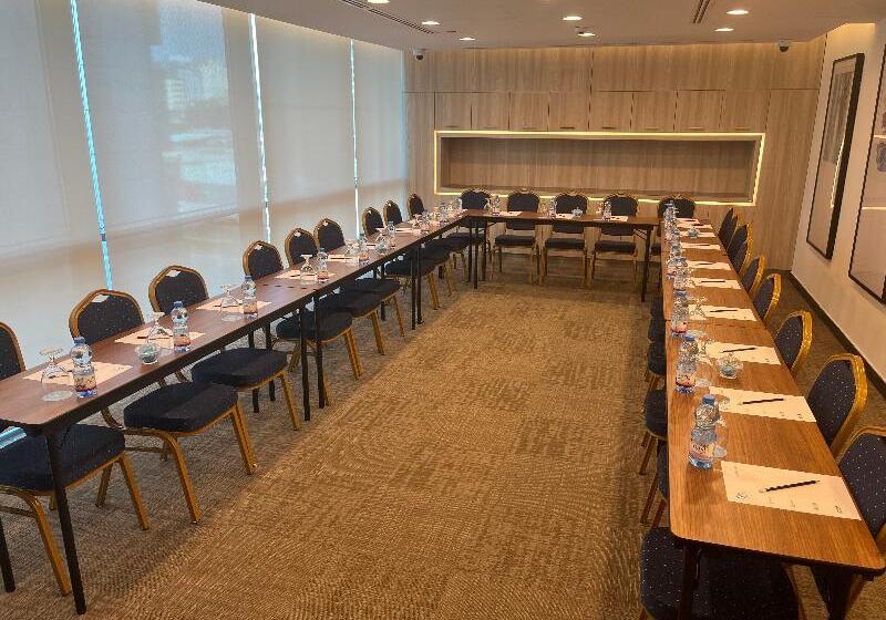 C   Hotel And Suites Doha