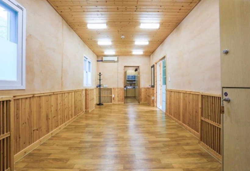 Danyang Hail Handmi Hanok Pension