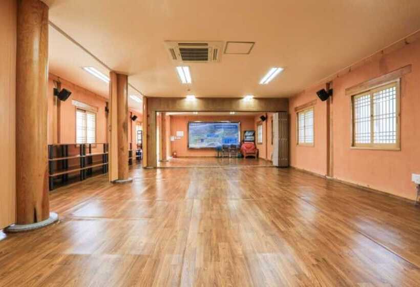 Danyang Hail Handmi Hanok Pension