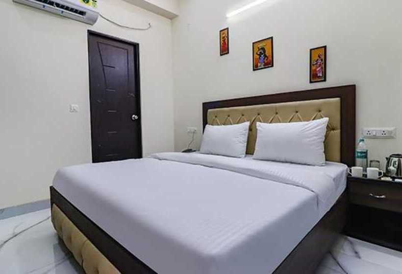 Fabhotel Maira Heights