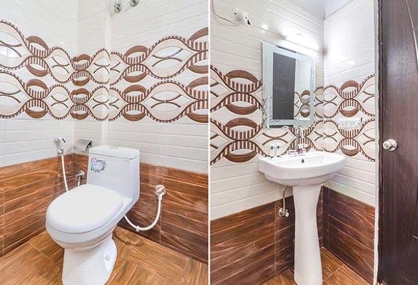 Fabhotel Maira Heights