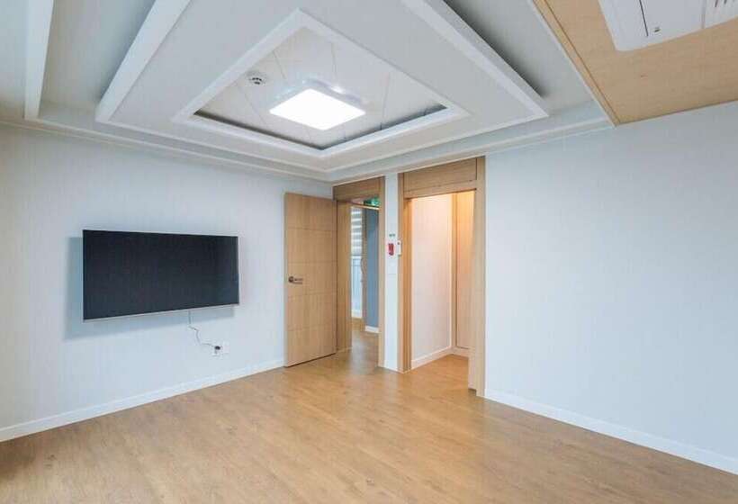 Heart Blue Road Town Pension