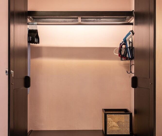 Holt's Hotel De Mi Independencia