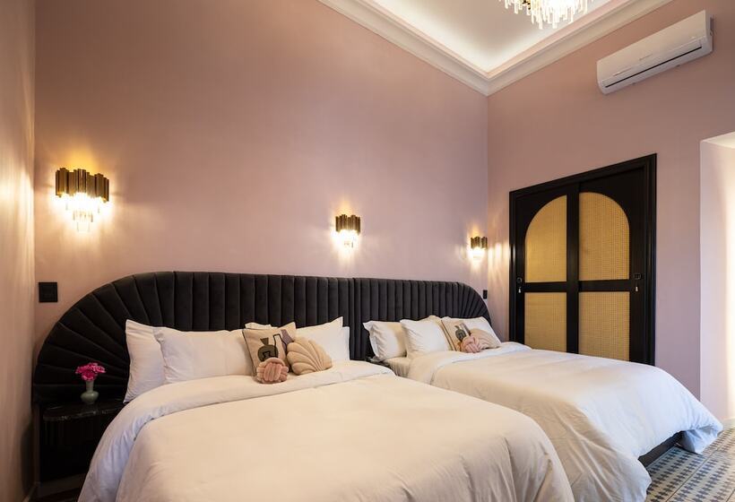 Holt's Hotel De Mi Independencia