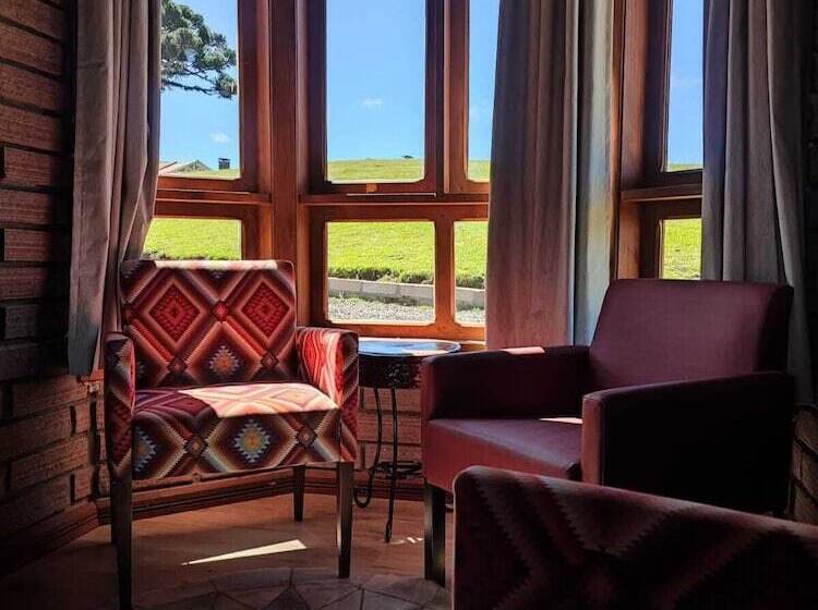 簡易ホテル Chalés Corucacas