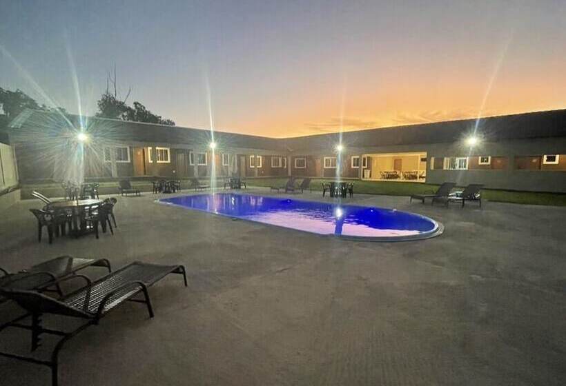 فندق فئة نجمة واحدة Pousada Porto Maringa