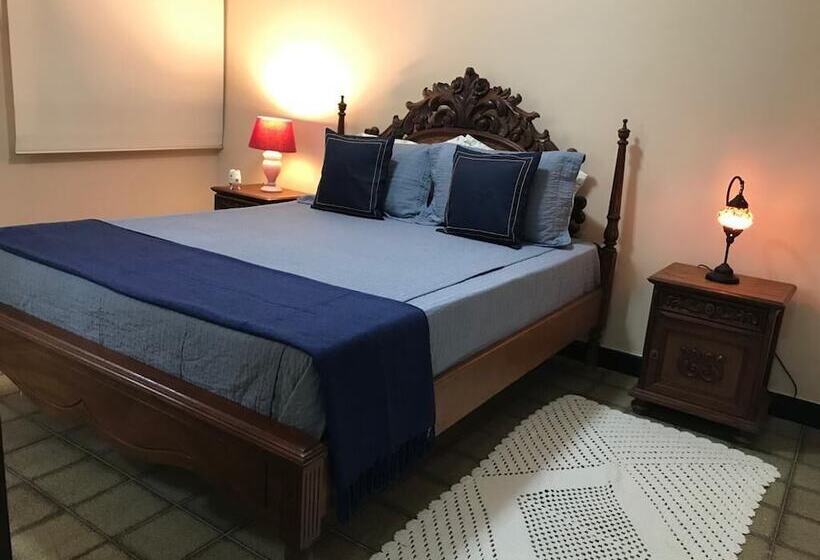 فندق فئة نجمة واحدة Suites Bouganville