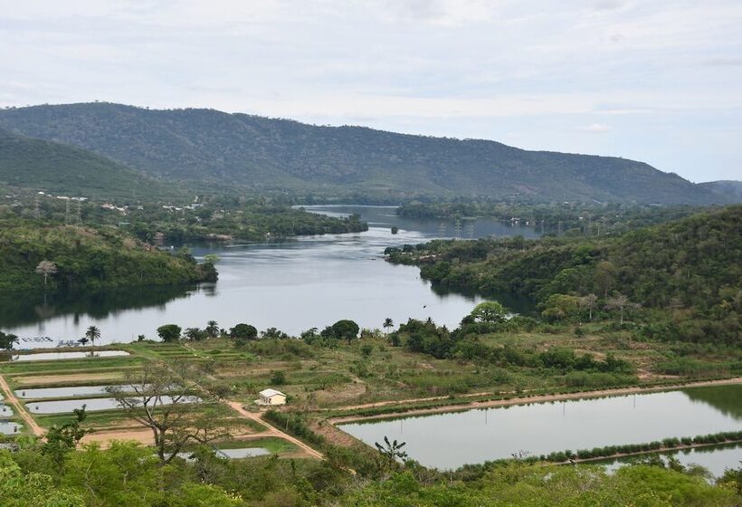 בית מלון כפרי Adomi