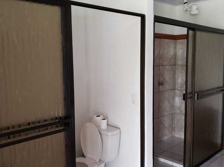 فندق Bird Of Paradise